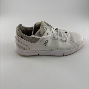 On Cloud The Roger Center Court White Leather Lifestyle Sneakers Men’s Size 9.5